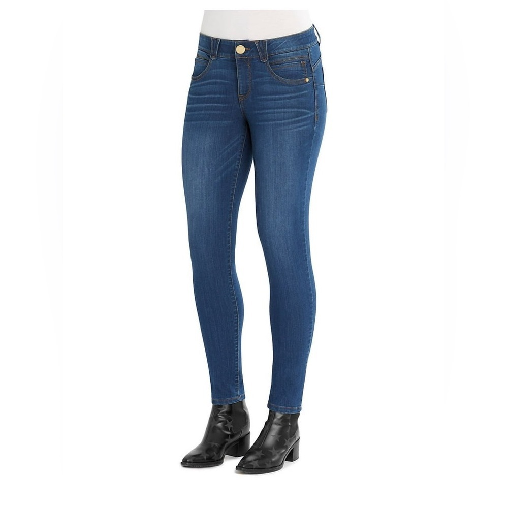 Democracy ABS Solution Denim Jeans in Medium Wash, Size 8